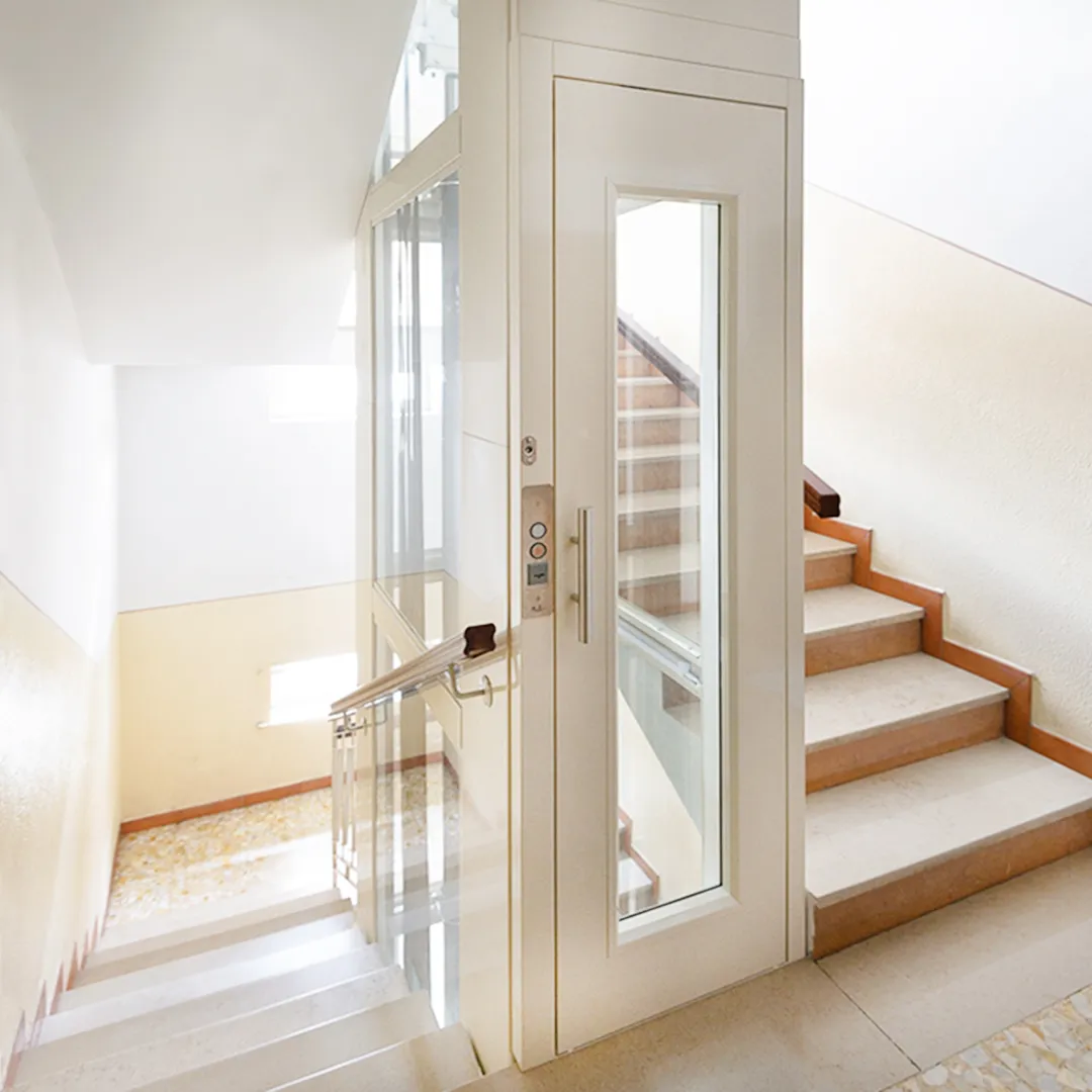 Kabinenlift NOVA Compact Suite – Referenzbild 1