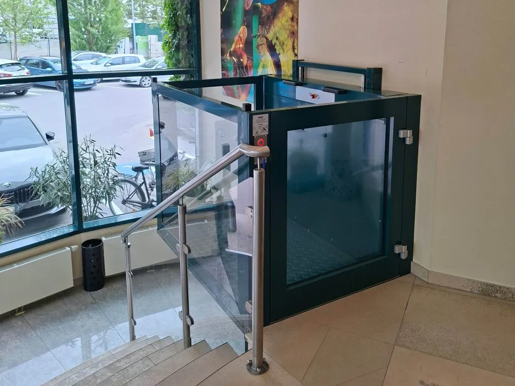 Plattform-Hebebühne GHB20 – Referenzbild 4