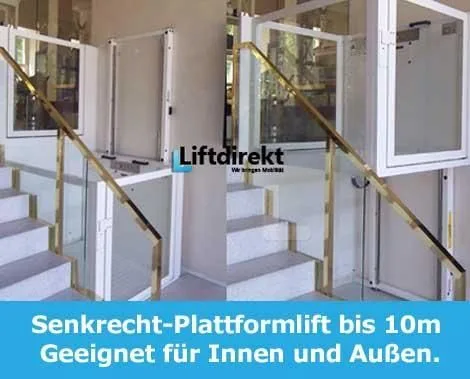 Plattform-Senkrechtlift an einem öffentlichen Gebäude